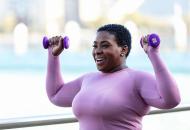/content/dam/uhc/uhone/health-and-wellness/wide-WomanLiftingWeights-1339086477_m_1.jpg